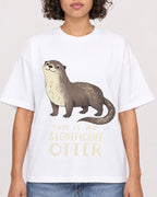 Mockup Boxy Heavyweight Tee White female close-up 40