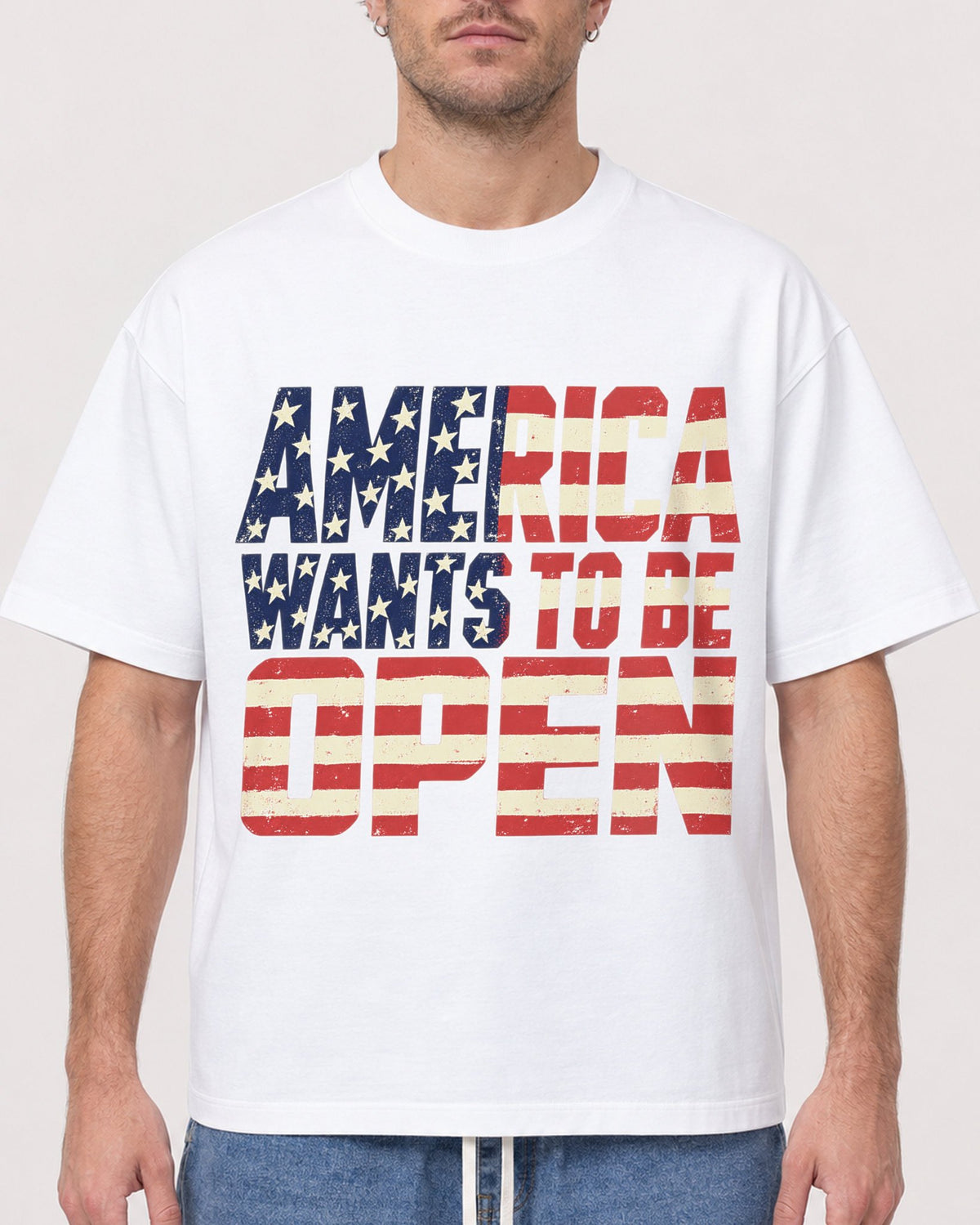 Mockup Boxy Heavyweight Tee White male close-up 08