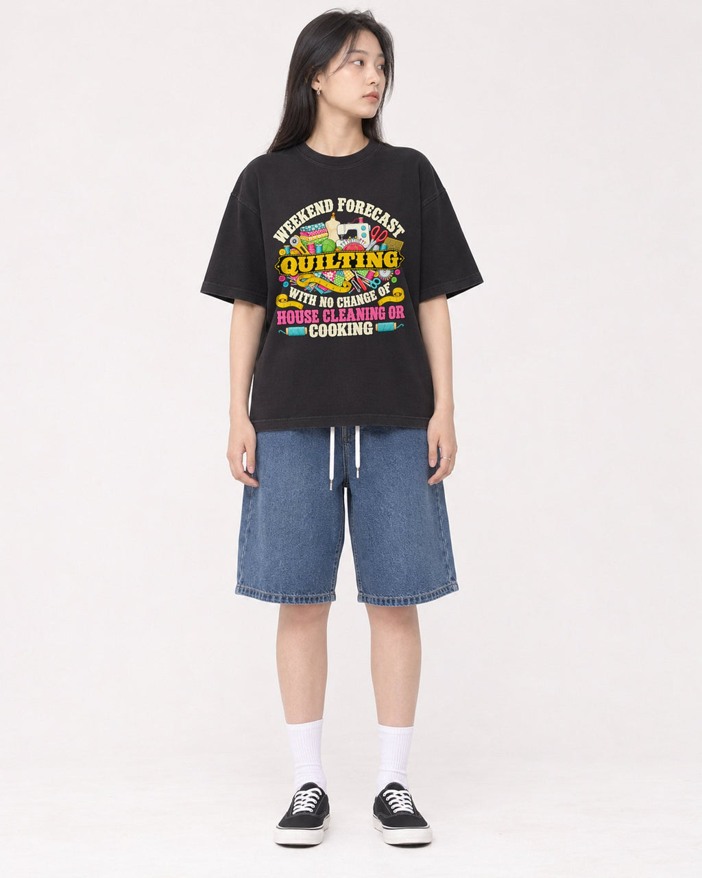 Mockup Boxy Heavyweight Tee Black female full-body 01