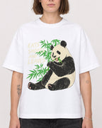 Mockup Boxy Heavyweight Tee White female close-up 18