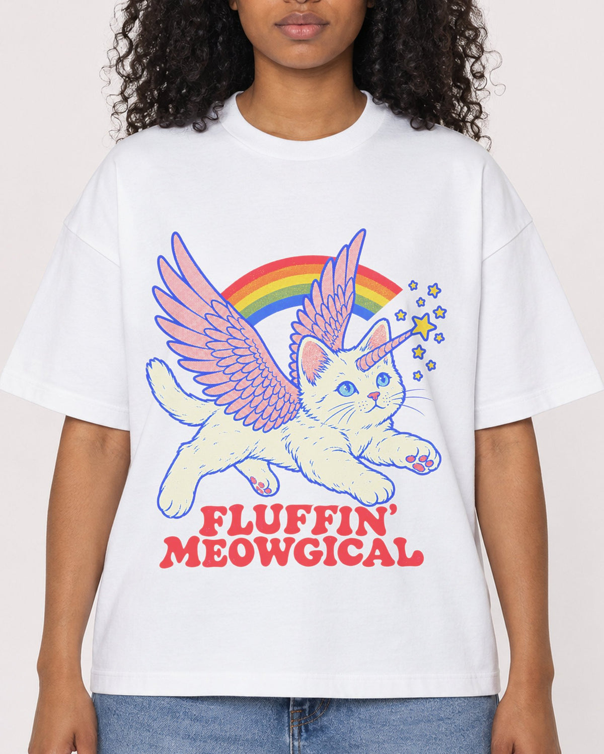 Mockup Boxy Heavyweight Tee White female close-up 05