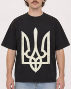 Mockup Boxy Heavyweight Tee Black male close-up 09