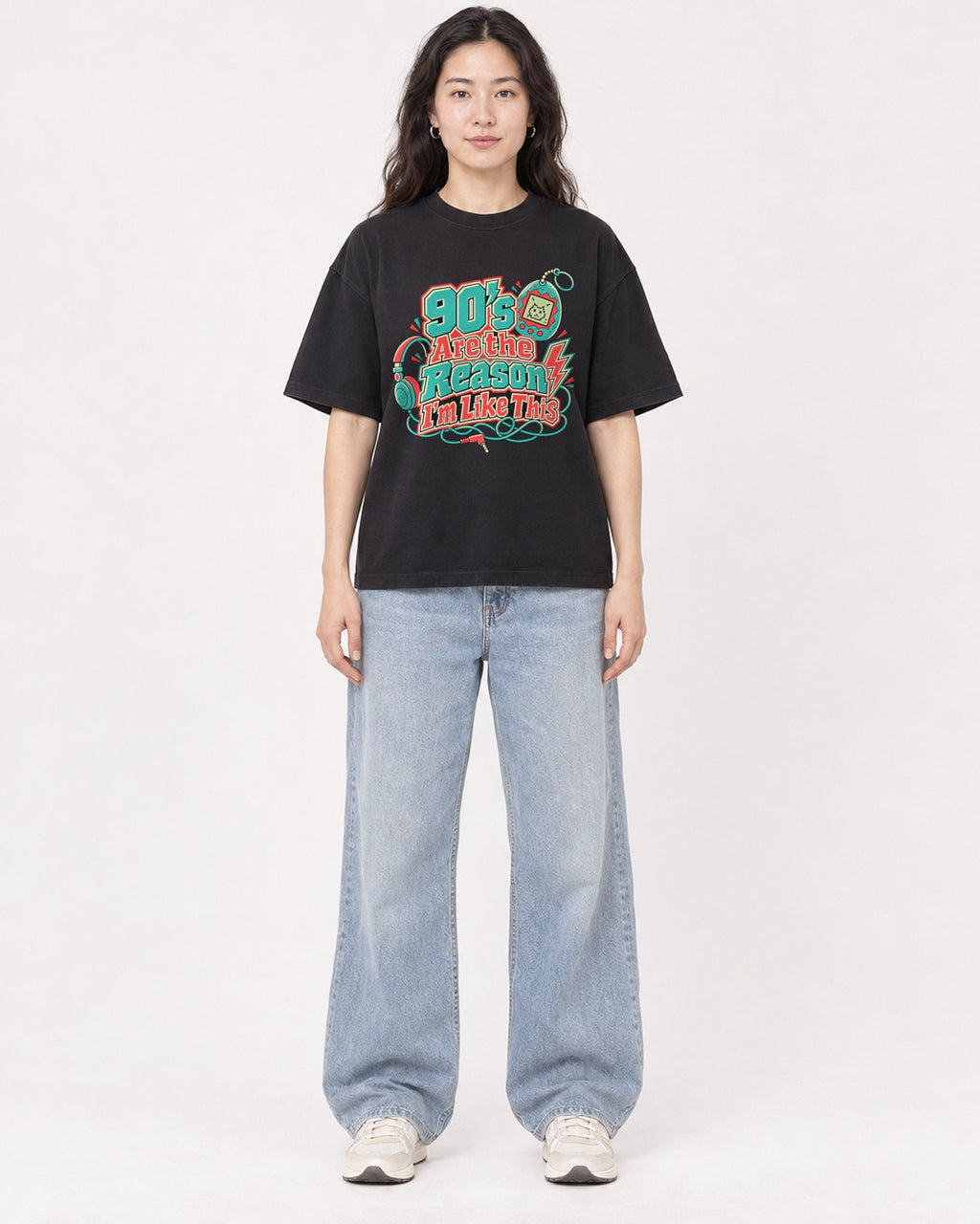 Mockup Boxy Heavyweight Tee Black female full-body 03