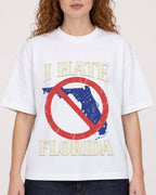 Mockup Boxy Heavyweight Tee White female close-up 09