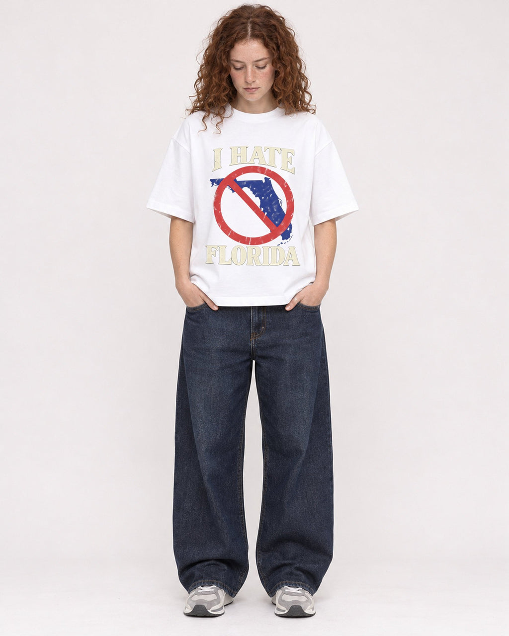 Mockup Boxy Heavyweight Tee White female full-body 09