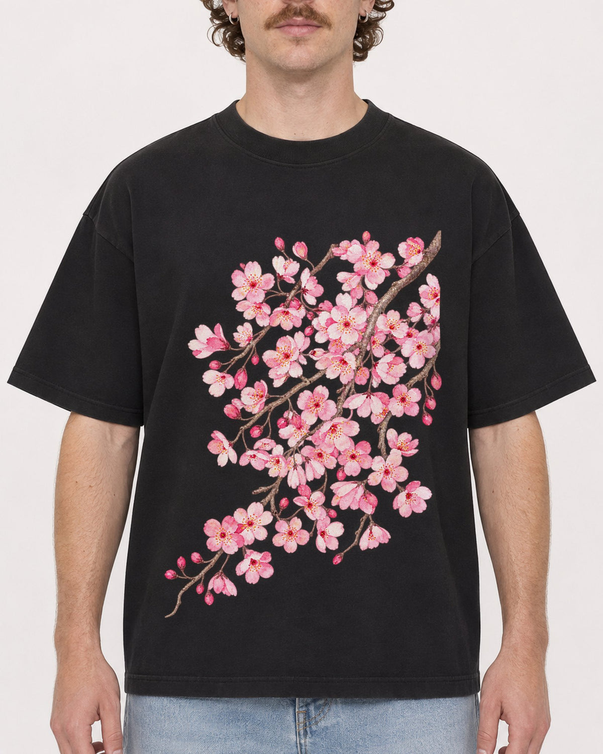 Mockup Boxy Heavyweight Tee Black male close-up 09