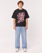 Mockup Boxy Heavyweight Tee Black male full-body 09