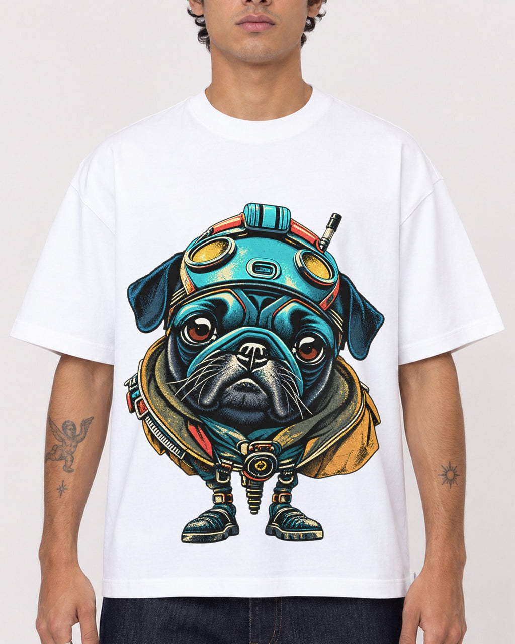 Mockup Boxy Heavyweight Tee White male close-up 06