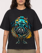 Mockup Boxy Heavyweight Tee Black female close-up 06