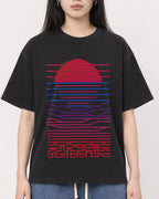 Mockup Boxy Heavyweight Tee Black female close-up 01