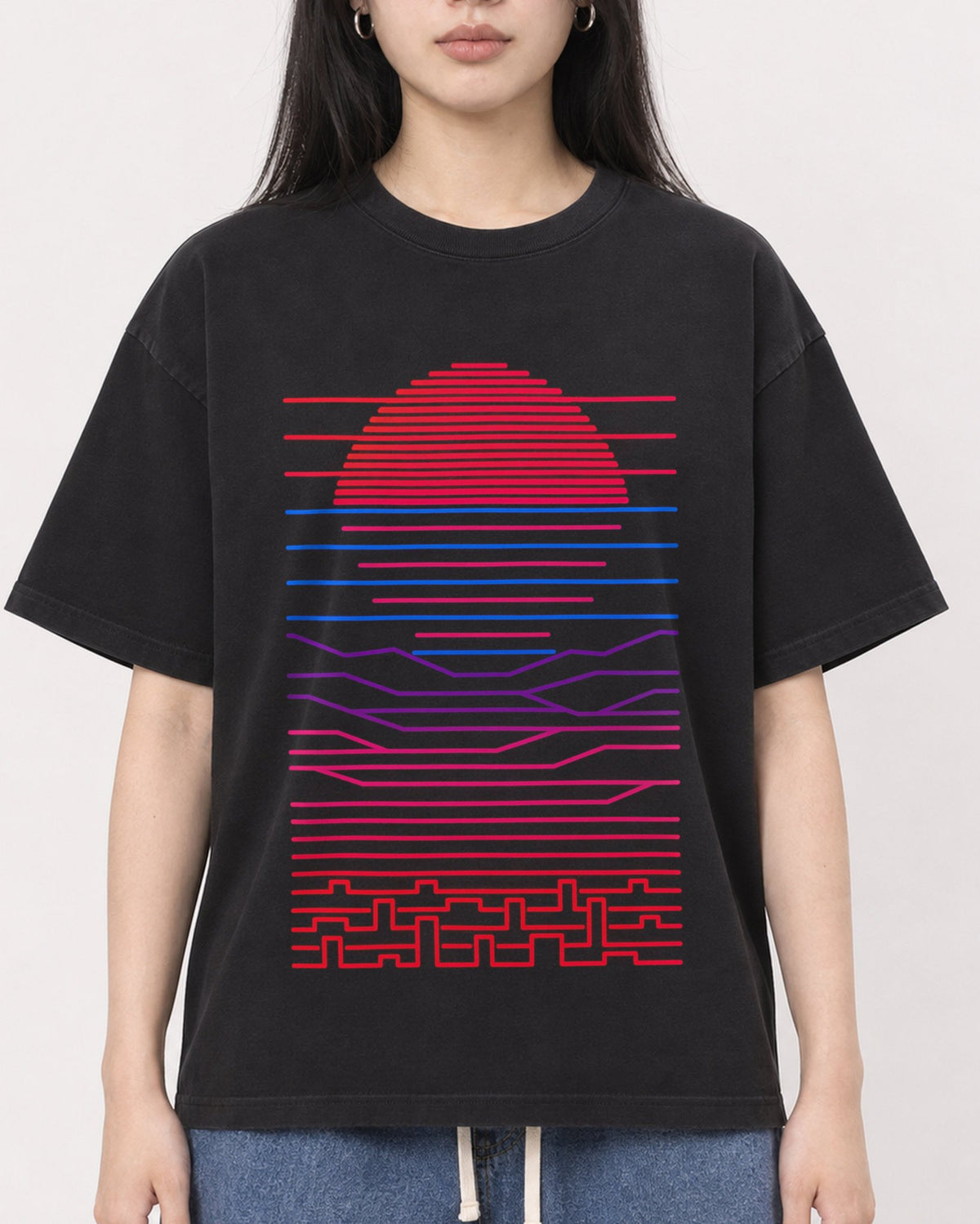 Mockup Boxy Heavyweight Tee Black female close-up 01