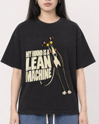 Mockup Boxy Heavyweight Tee Black female close-up 01