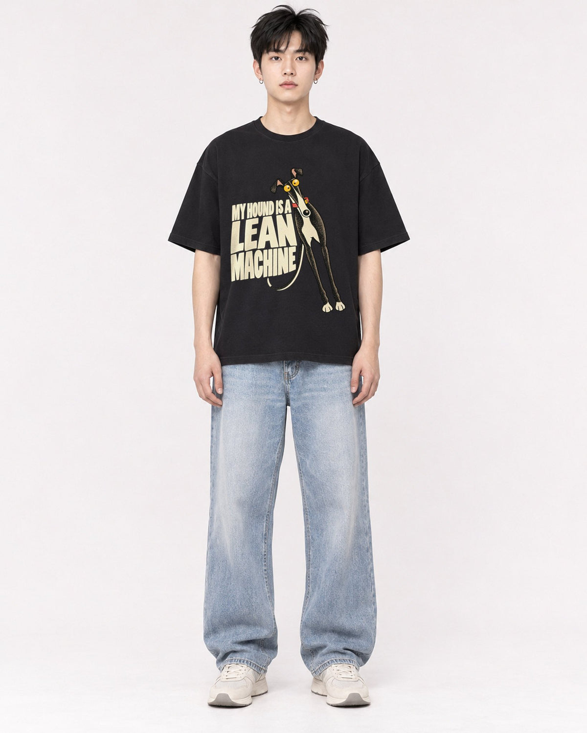Mockup Boxy Heavyweight Tee Black male full-body 01