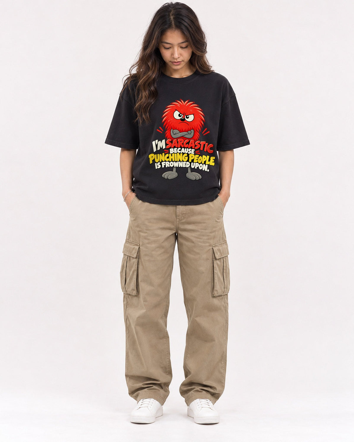 Mockup Boxy Heavyweight Tee Black female full-body 02
