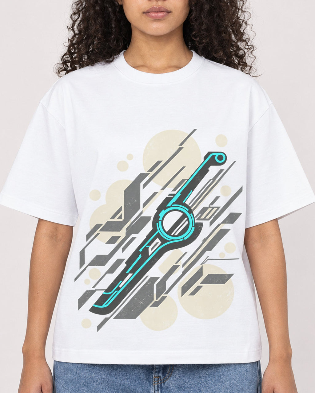 Mockup Boxy Heavyweight Tee White female close-up 10