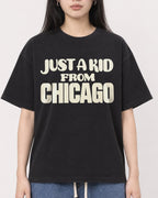 Mockup Boxy Heavyweight Tee Black female close-up 01