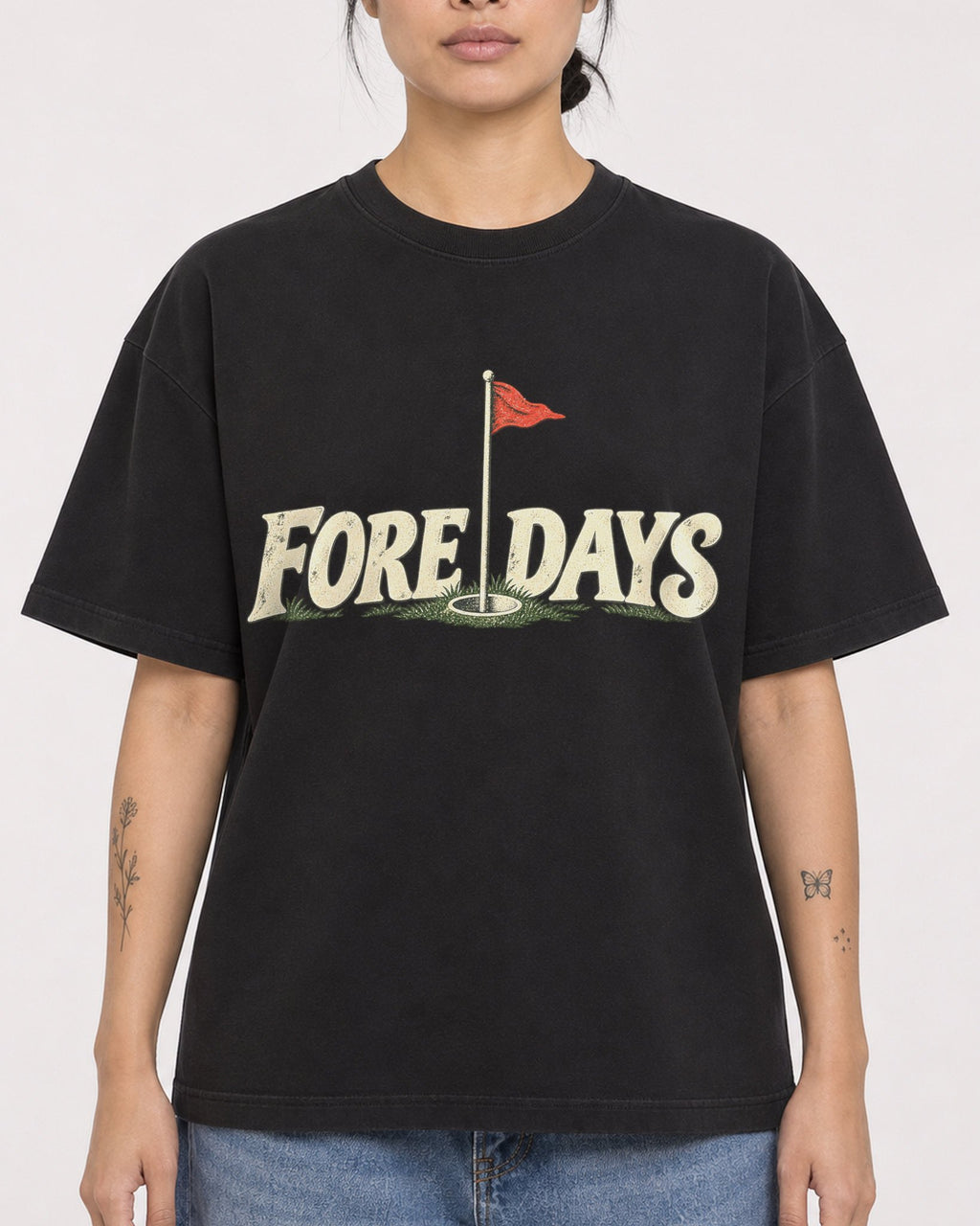 Mockup Boxy Heavyweight Tee Black female close-up 12