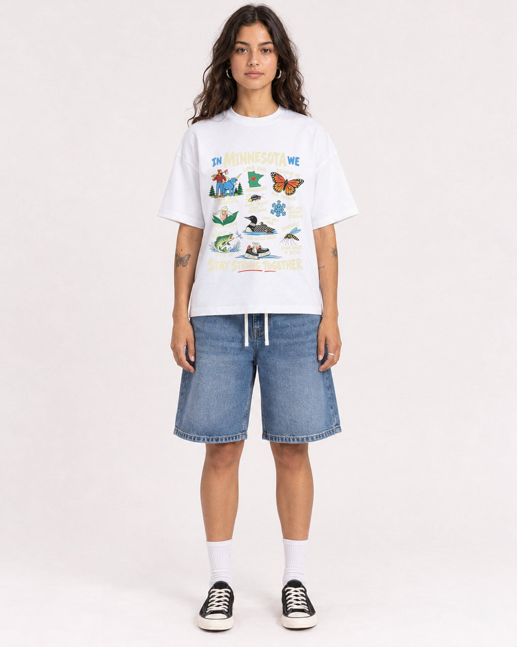 Mockup Boxy Heavyweight Tee White female full-body 06