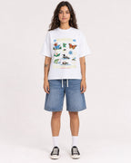 Mockup Boxy Heavyweight Tee White female full-body 06