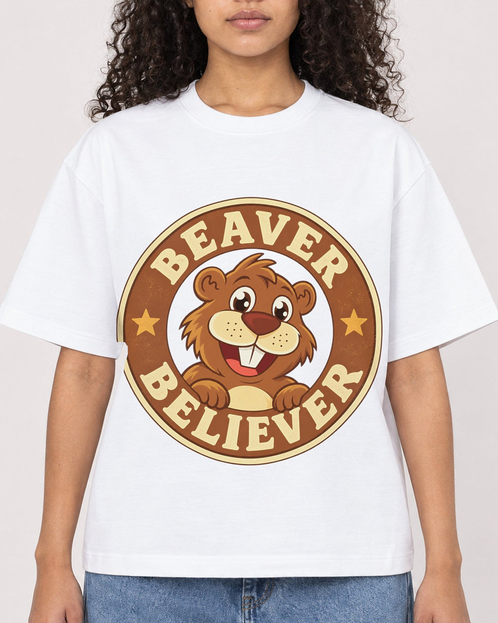Mockup Boxy Heavyweight Tee White female close-up 10