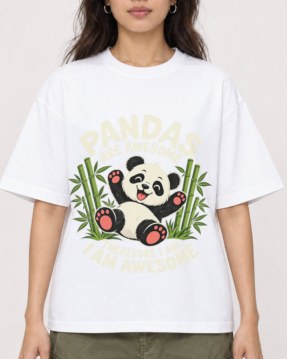 Mockup Boxy Heavyweight Tee White female close-up 02