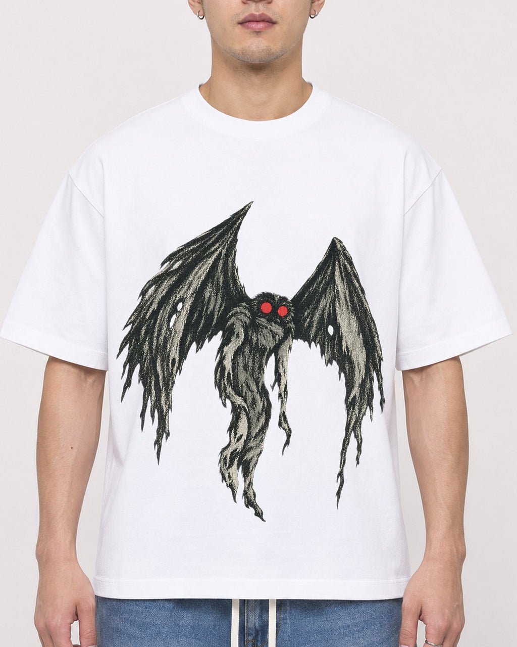 Mockup Boxy Heavyweight Tee White male close-up 13