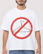 Mockup Boxy Heavyweight Tee White male close-up 02