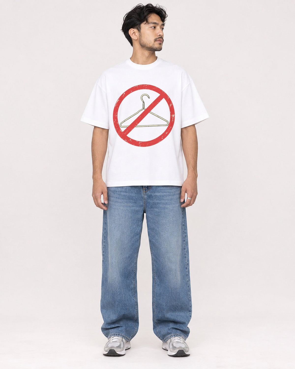 Mockup Boxy Heavyweight Tee White male full-body 02