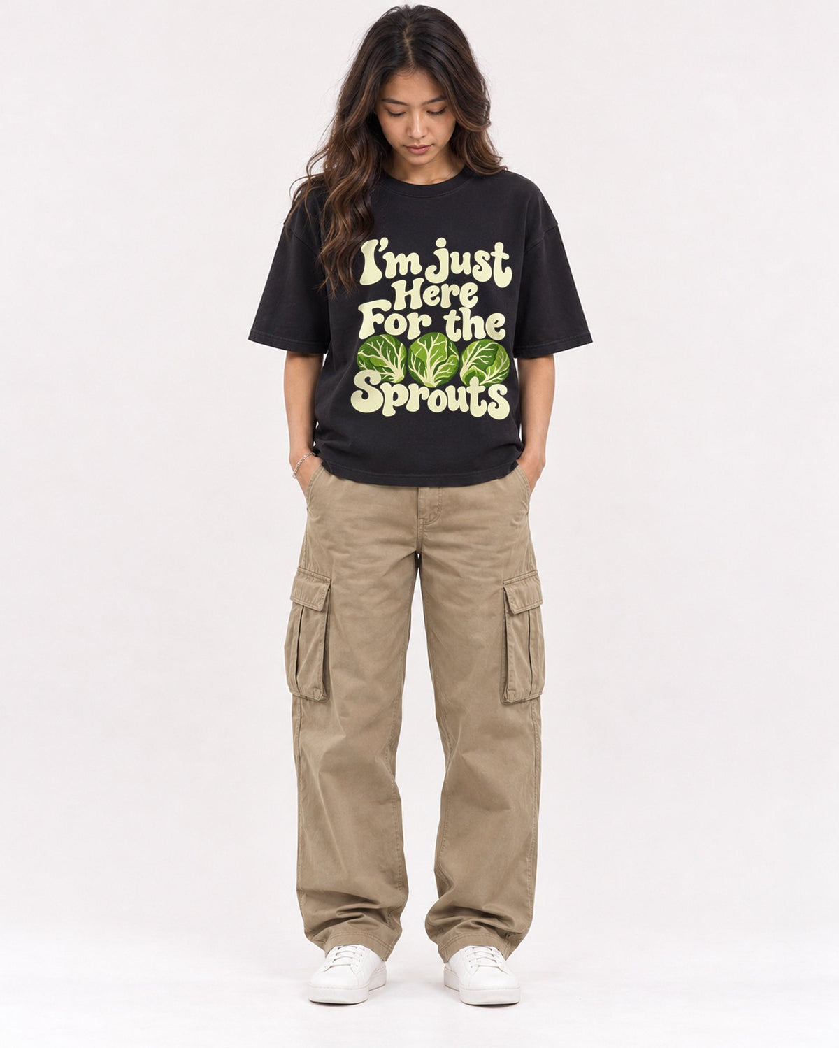 Mockup Boxy Heavyweight Tee Black female full-body 02