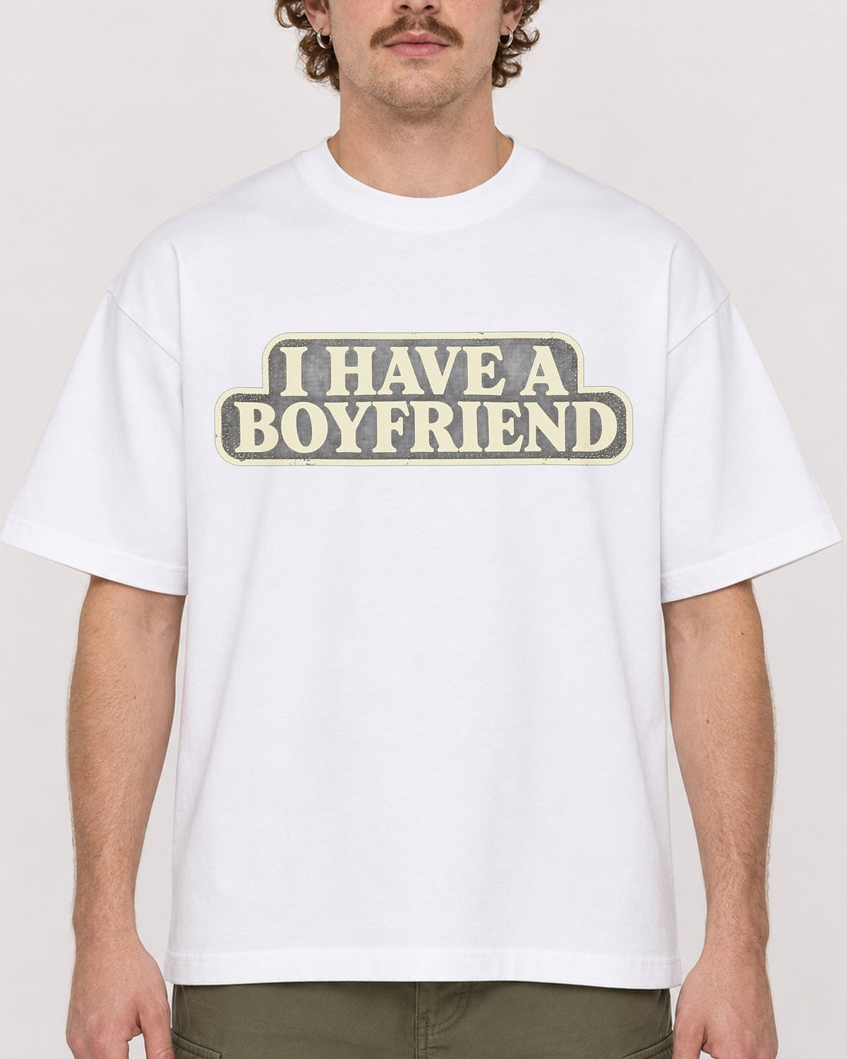 Mockup Boxy Heavyweight Tee White male close-up 09