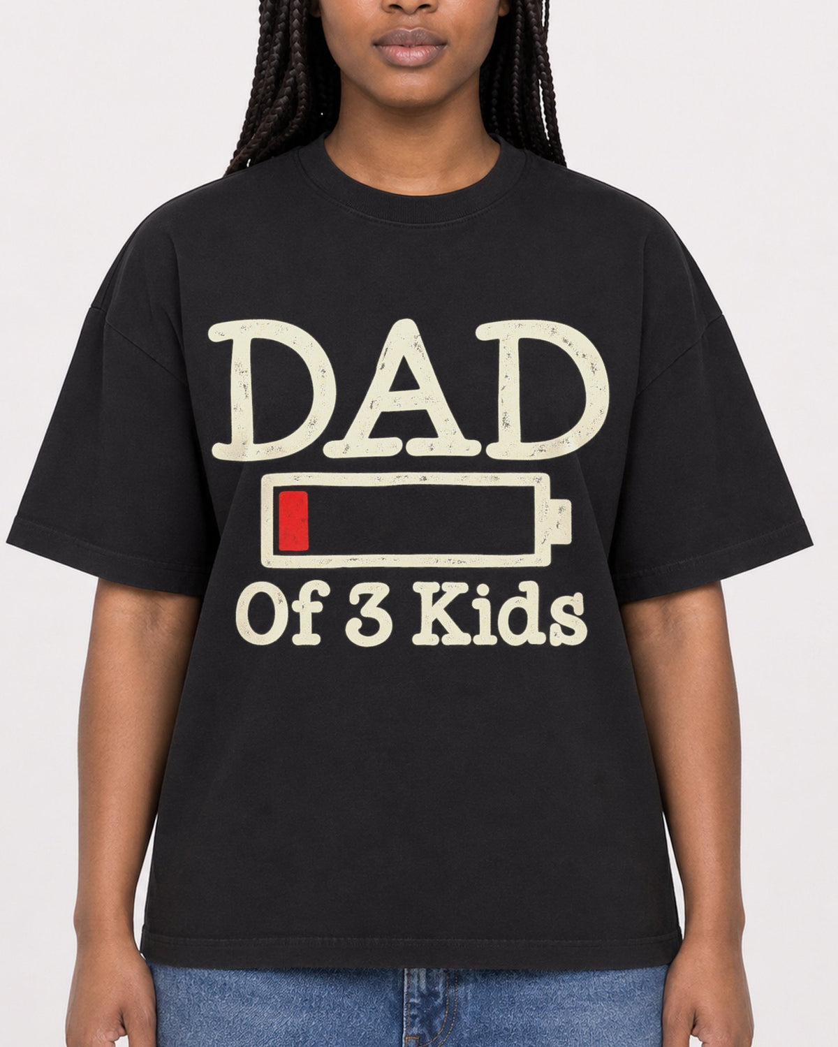 Mockup Boxy Heavyweight Tee Black female close-up 04
