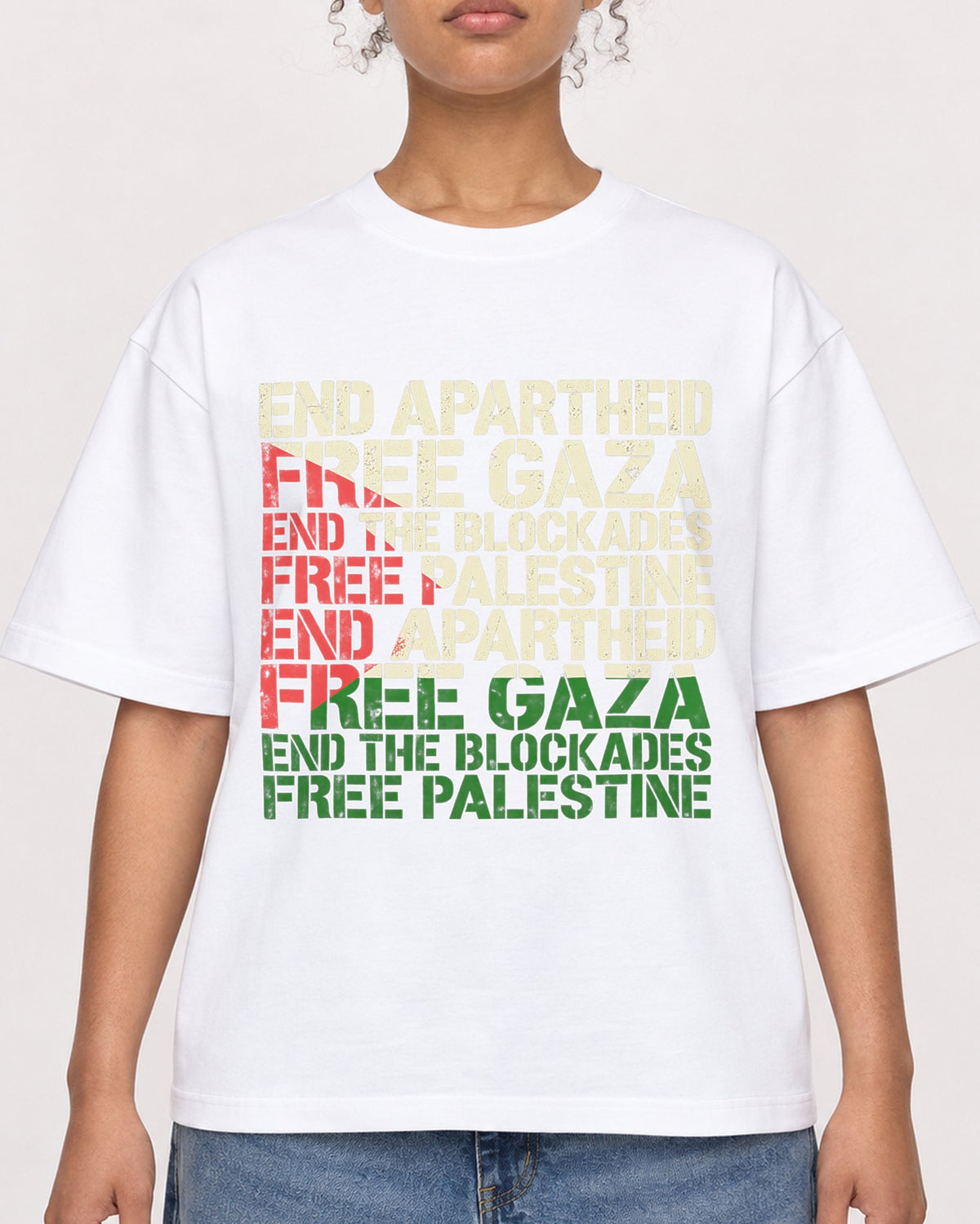 Mockup Boxy Heavyweight Tee White female close-up 20