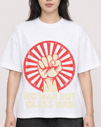 Mockup Boxy Heavyweight Tee White female close-up 13