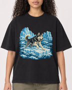 Mockup Boxy Heavyweight Tee Black female close-up 10