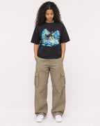 Mockup Boxy Heavyweight Tee Black female full-body 10