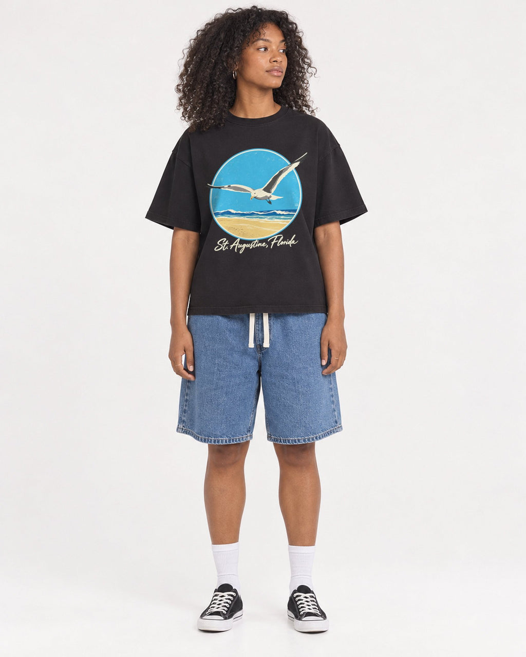 Mockup Boxy Heavyweight Tee Black female full-body 05
