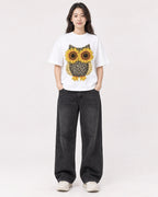 Mockup Boxy Heavyweight Tee White female full-body 03