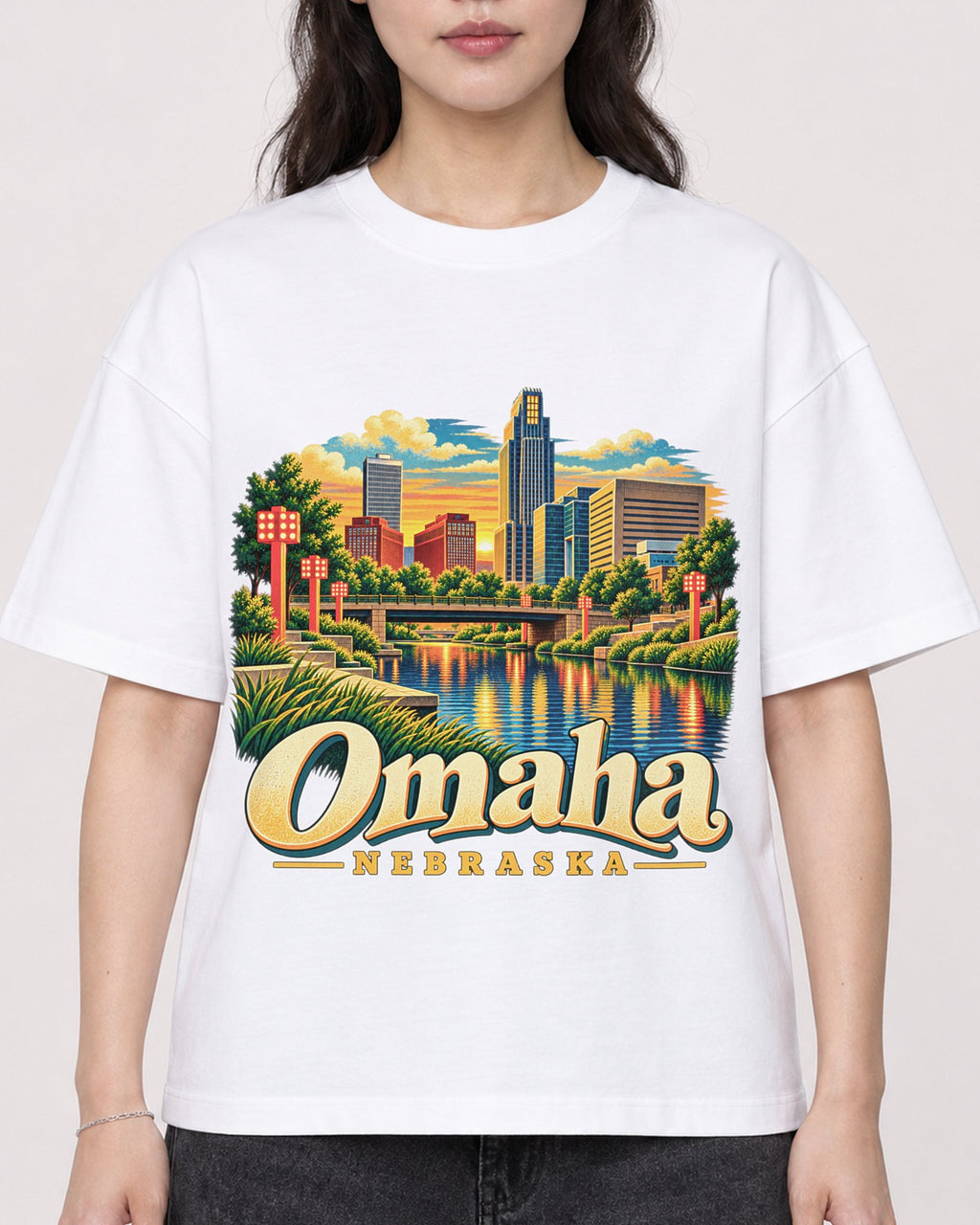 Mockup Boxy Heavyweight Tee White female close-up 03