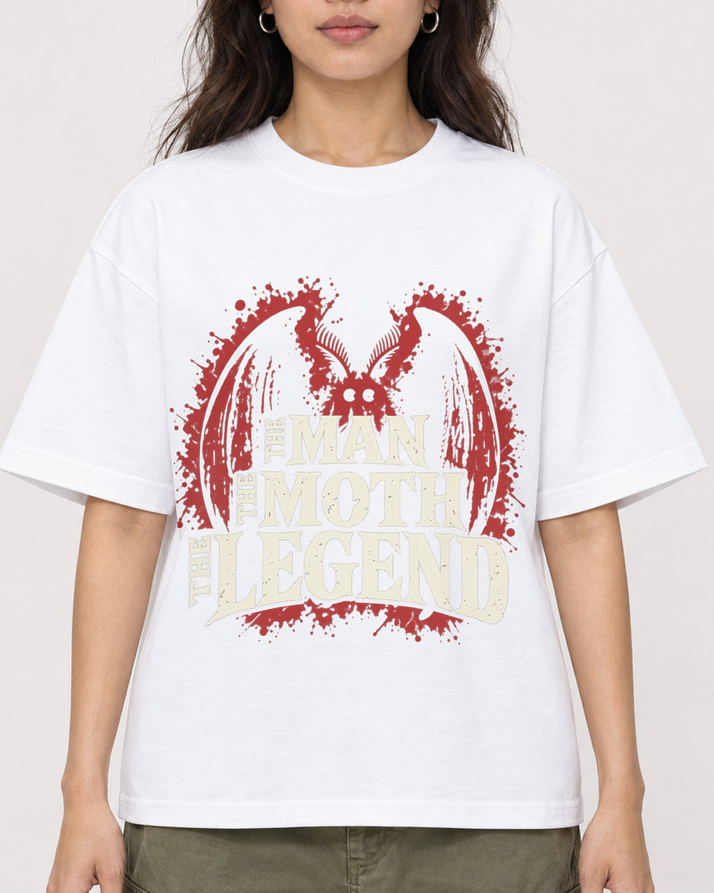 Mockup Boxy Heavyweight Tee White female close-up 02