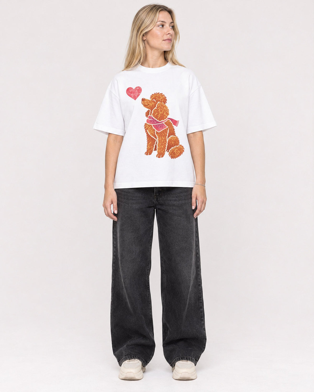 Mockup Boxy Heavyweight Tee White female full-body 08