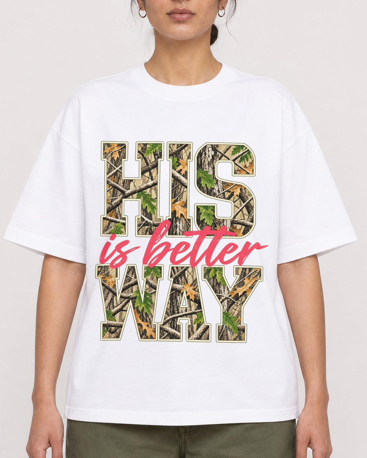 Mockup Boxy Heavyweight Tee White female close-up 17