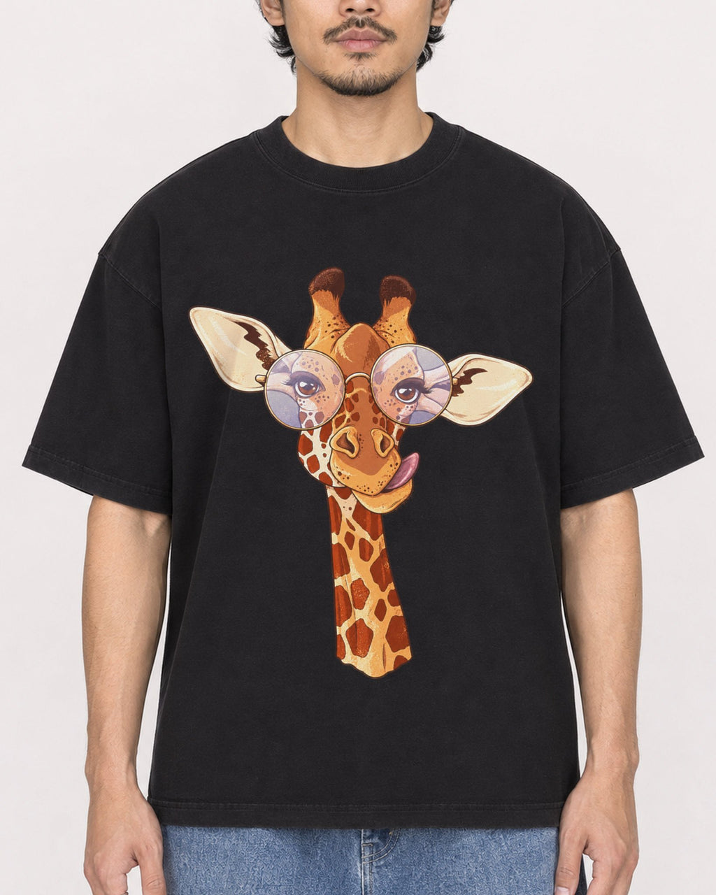 Mockup Boxy Heavyweight Tee Black male close-up 02