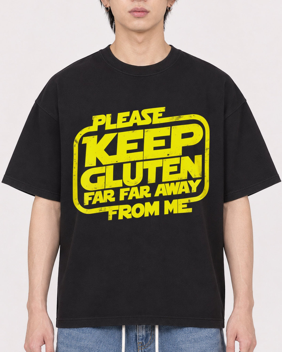 Mockup Boxy Heavyweight Tee Black male close-up 11