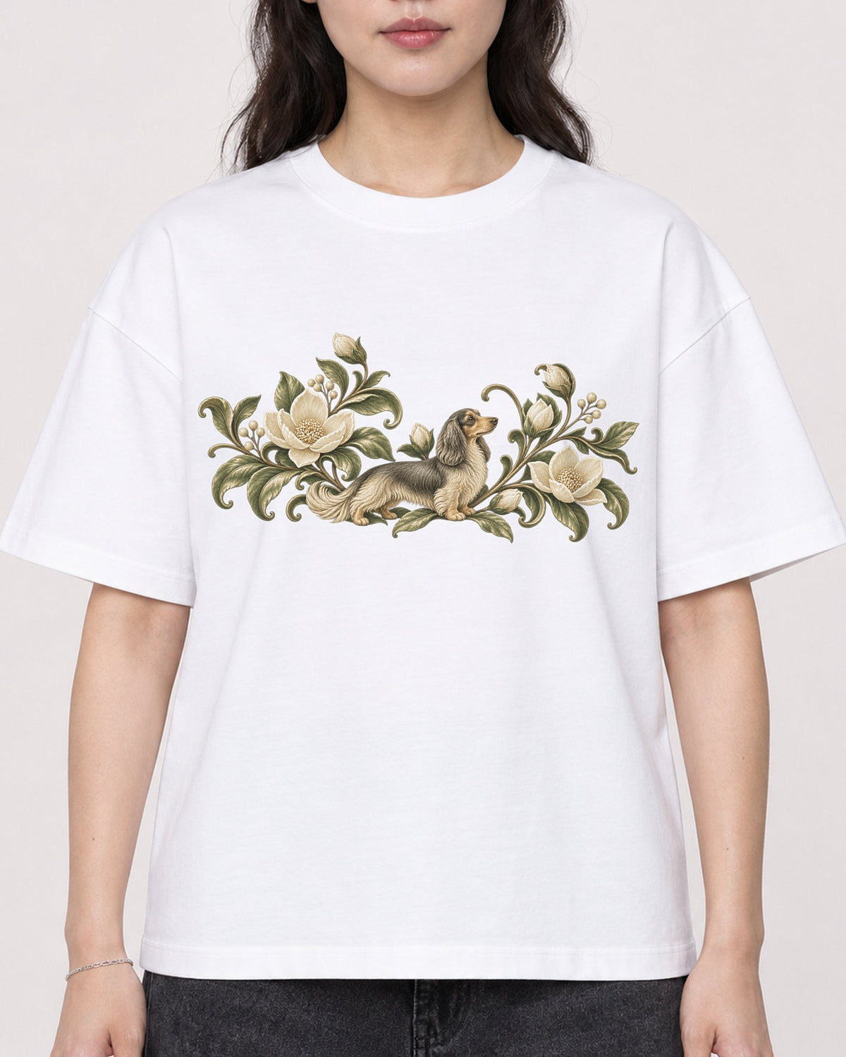 Mockup Boxy Heavyweight Tee White female close-up 03