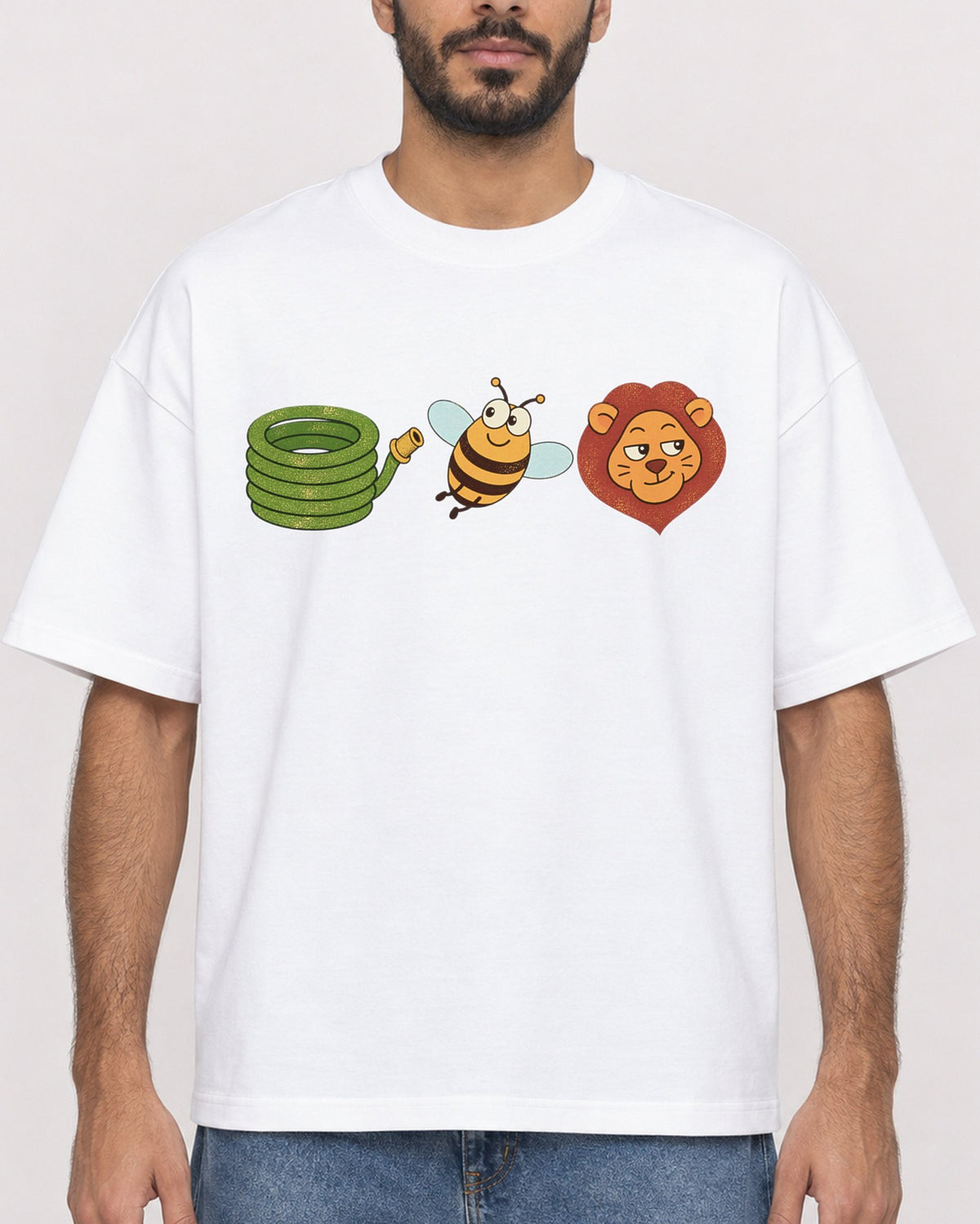 Mockup Boxy Heavyweight Tee White male close-up 07