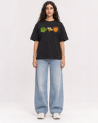 Mockup Boxy Heavyweight Tee Black female full-body 07