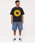 Mockup Boxy Heavyweight Tee Black male full-body 15