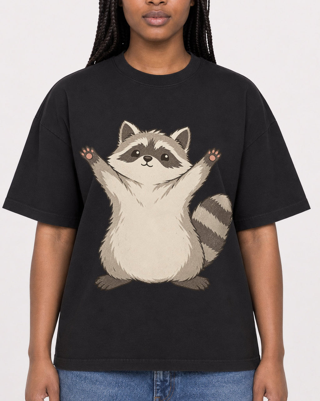 Mockup Boxy Heavyweight Tee Black female close-up 04