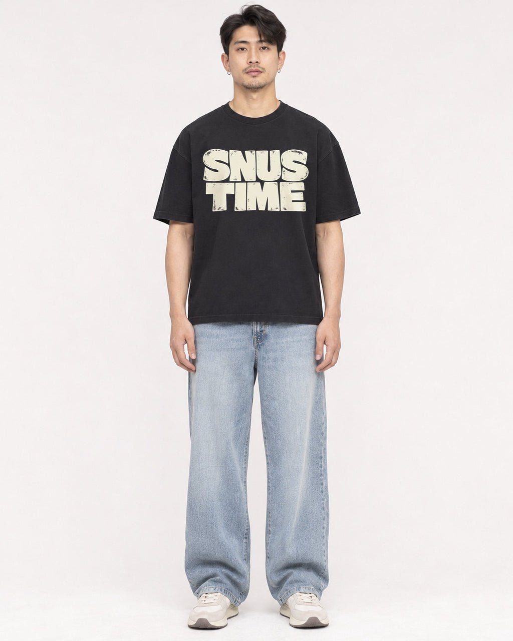Mockup Boxy Heavyweight Tee Black male full-body 13