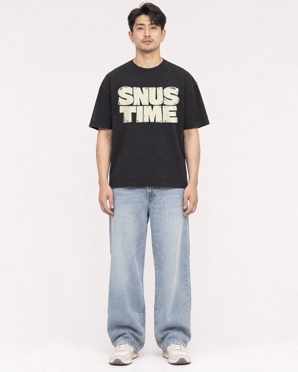 Mockup Boxy Heavyweight Tee Black male full-body 13